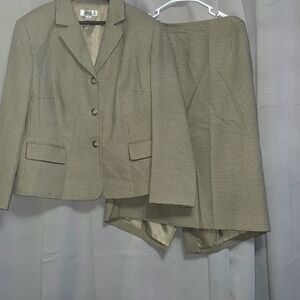 Women's Classic Houndstooth Blazer and Skirt Set